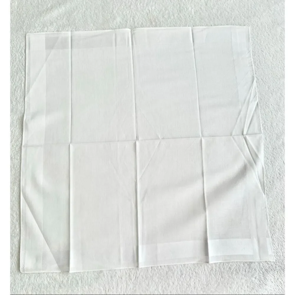 Used white cloth table napkins set of 3